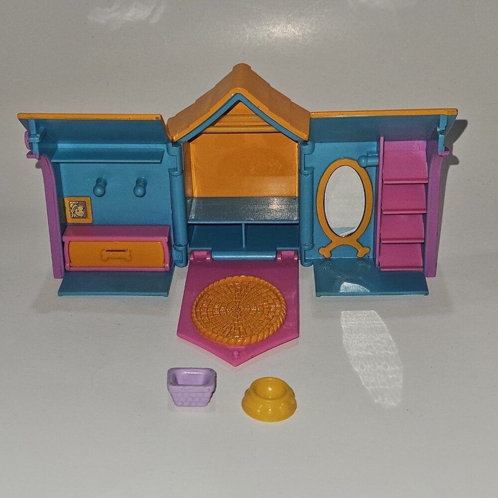Polly Pocket Pet Pals Folding Dog House Origin 2001 Toy Food Bowl Basket READ